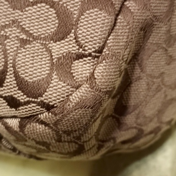 Coach EUC Signature Strip Tan Brown Fold Over Shoulder Cross Body Handbag Purse - Picture 5 of 11